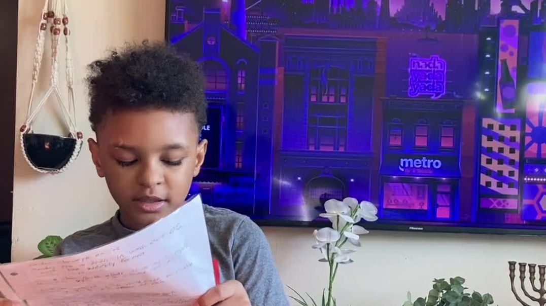 The Hebrew One Student News Channel reports on the weekly weather with Zaiden!! Brother Zaiden has y